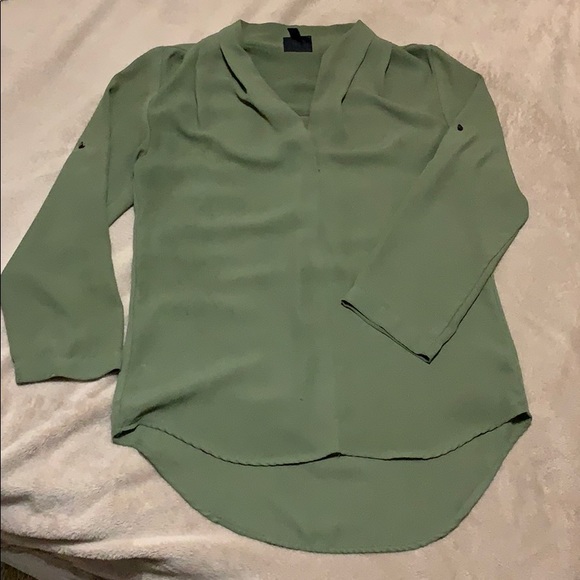 Olive green long sleeve high low shirt - Picture 1 of 2